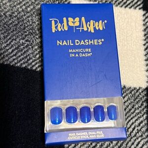 Red Aspen Nail Dashes